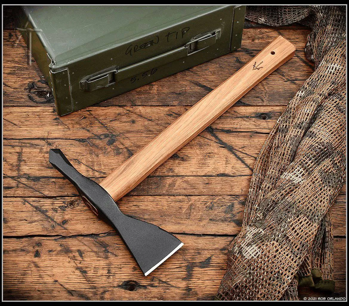 American Tomahawk Model 1 Hickory Handle Black Head (USA)